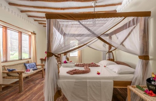 Paje Bed & Breakfast | Hakuna Majiwe Beach Lodge