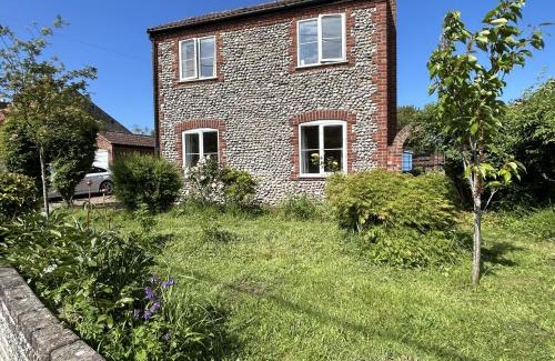 Bodham House | Halcyon House