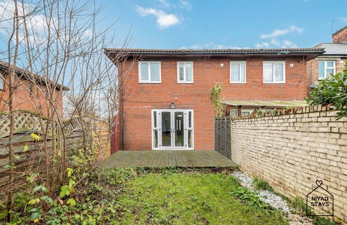 Tottenham Green House | Hale Lodge, Beautiful Family Friendly Home in London