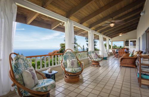 Honaunau-Napoopoo House | Hale Mauka