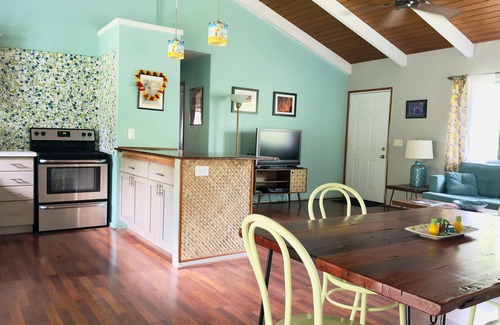 Keaau House | Hale Ola Aina 2 Bedroom Home by RedAwning