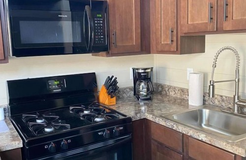Lupton City Cabin | Hales Bar Marina and Resort