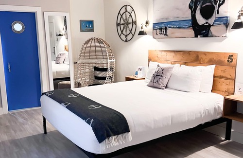 Lower State Hotel | Haley Hotel