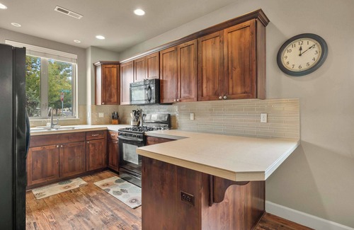Southeast Bend House | Haley House | Hot tub, Pets ok! Close to it All!