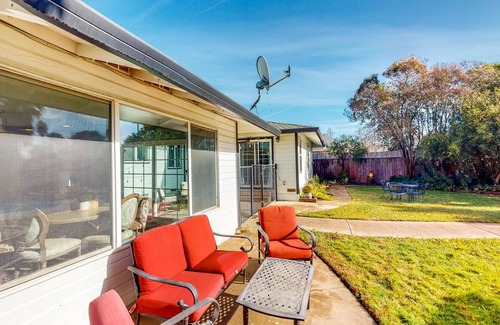 Arden-Arcade House | Half-Acre Haven near Sights with Private Pool, Full Kitchen, Jetted Tub