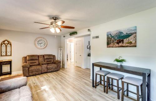 Yankton House | Half-Mi to Dtwn Yankton and River Charming Home!