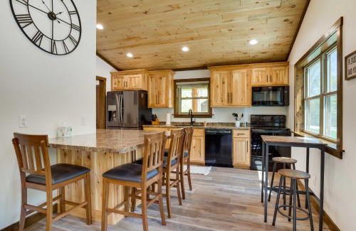 Hatfield House | half Mi to Lake Arbutus Cabin with ATV Trail Access