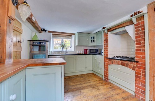 Aylsham House | Half Moon Inn - Four Bedroom House, Sleeps 6
