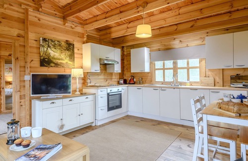 Kneesall Cottage | Halfmoon Wood - UKC2194