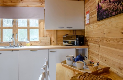 Kneesall Cottage | Halfmoon Wood - UKC2194