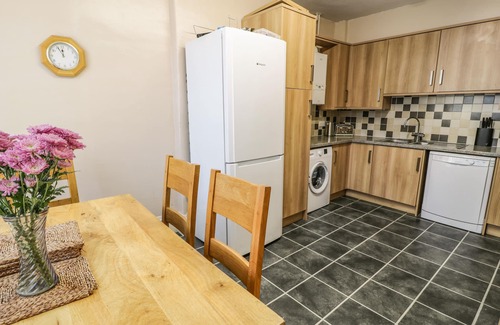 Gallt Y Foel Cottage | HALFORD HILL, pet friendly, with open fire in Llanberis