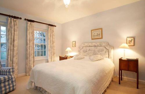 Tadcaster House | Hall Cottage, Wighill near York and Leeds