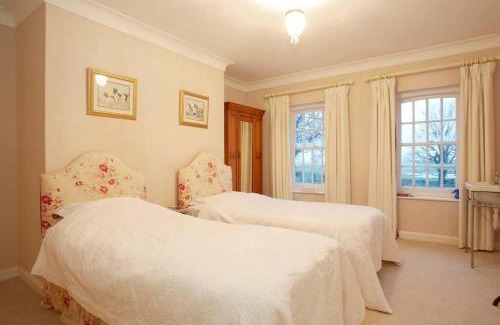 Tadcaster House | Hall Cottage, Wighill near York and Leeds