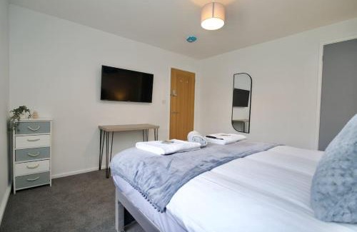 Wyken House | Hall Lane House - 4Bed Gem Near Coventry Hospital with FREE Driveway Parking