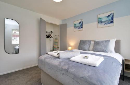Wyken House | Hall Lane House - 4Bed Gem Near Coventry Hospital with FREE Driveway Parking