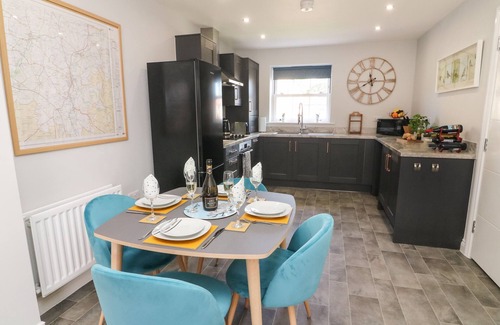 Kirkby Stephen House | HALL VIEW, family friendly, with a garden in Kirkby Stephen