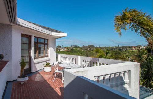 Port Elizabeth Central Bed & Breakfast | Hallack Manor