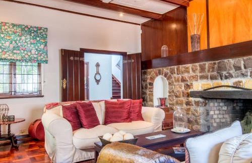 Port Elizabeth Central Bed & Breakfast | Hallack Manor