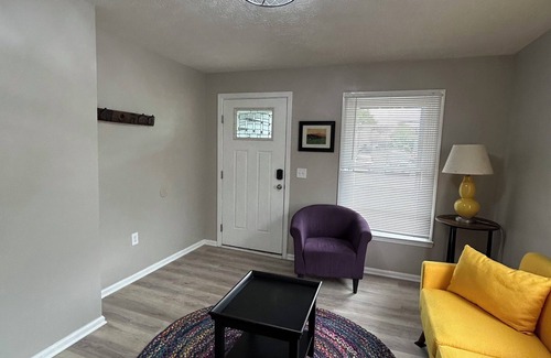 Georgetown House | Hallelujah Acres Side 1