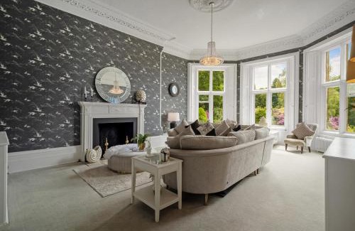 Alfreton House | Hallfield Hall