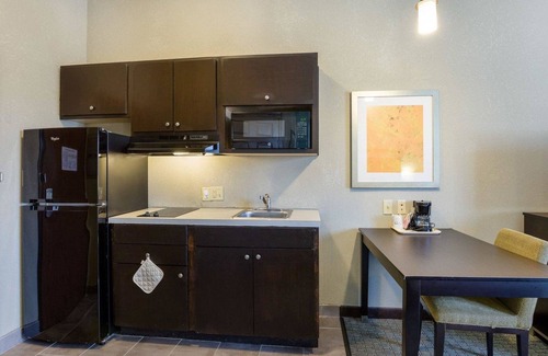 Lakeview Jefferson County Hotel | Hallmarc Studios