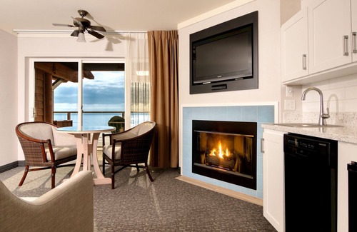 Newport Hotel | Hallmark Resort - Newport