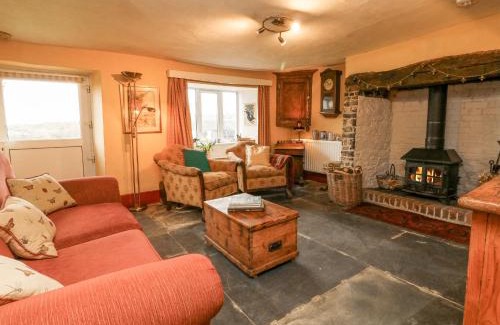 Petrockstowe House | Hallwood