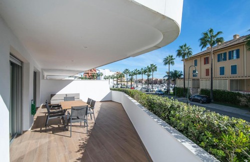 Sotogrande Apartment | Halo - Deluxe Apartment With Terrace Steps From The Beach