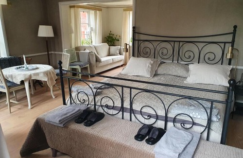 Varnhem Bed & Breakfast | Hälsa på landet- Bed & Breakfast