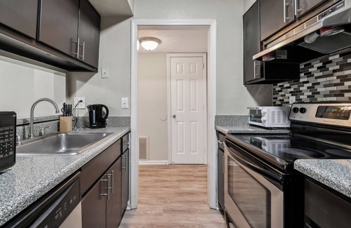 Cumberland Apartment | Halsten at Vinings 2516 spacious 1 Bed 1 bath