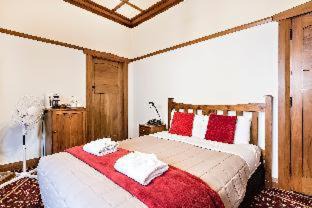 Te Aro Hotel | Halswell Lodge