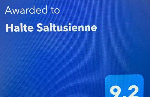 Saint-Julien-du-Sault Apartment | Halte Saltusienne