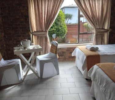 Graskop House | Hamba Kancane Ma-Africa Guest House