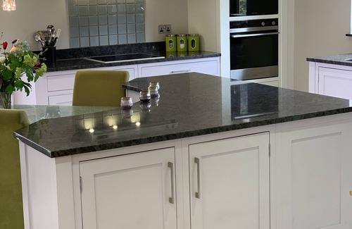 Netley Bed & Breakfast | Hamble Retreat House and Luxury Studios