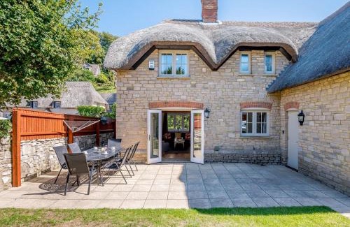 West Lulworth House | Hambury House