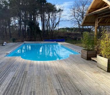 Herm House | Hameau au cœur de la forêt