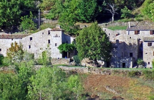 Saint-Etienne-de-Serre House | Hameau de Gîte Avec Piscine Naturelle "léo"