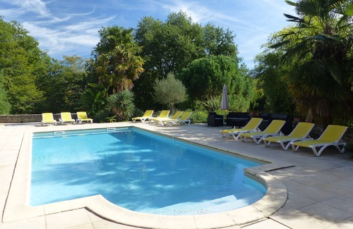 Saint-Front-sur-Lemance Cottage | Hameau du Peyrié - Character cottages (27 people), heated swimming pool, tennis, sauna