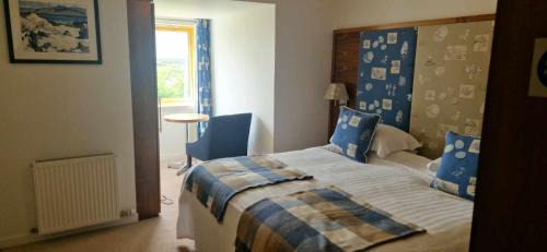 Lochmaddy Hotel | Hamersay Hotel