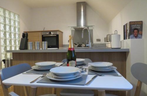 Doncaster Apartment | Hamilton Apartment