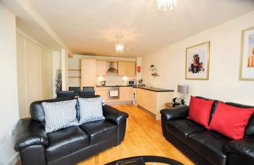 Saint Paul's Apartment | Hamilton Court 1.5 Bedroom