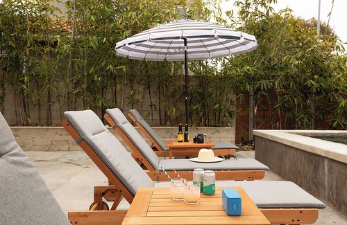Beach Barber Tract Condo | Hamilton I by Avantstay Beach House! Rooftop Deck Newly Renovated Bungalow