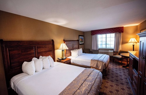 Mackinaw City Hotel | Hamilton Inn Select Beachfront Mackinaw City