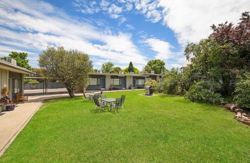 Hamilton Hotel | Hamilton Lakeside Motel