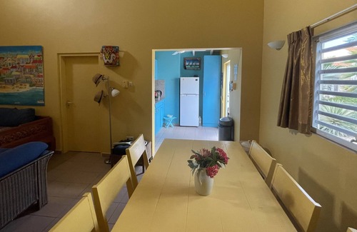 Hato Cottage | Hamlet Oasis Resort: Colorful 1 bedroom apartment
