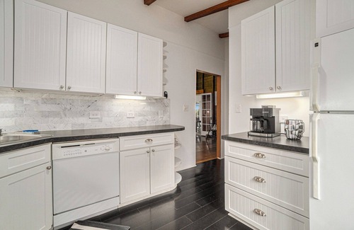 Ludington Cottage | Hamlin Lake 3 Bedroom, 2 Bath Vintage Cottage with Private Lake Frontage