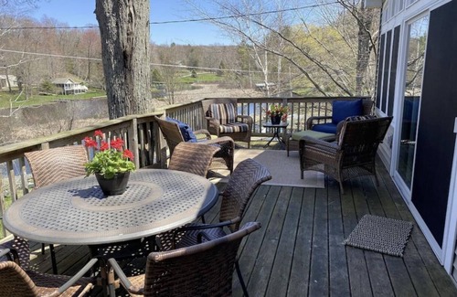 Ludington Cottage | Hamlin Lake- waterfront Cottage