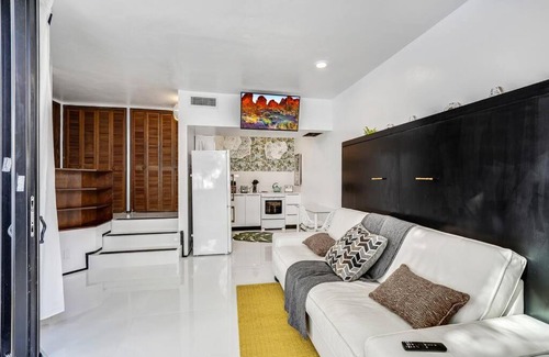 Colee Hammock Apartment | Hammock 3