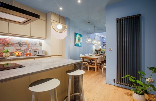 Manchester City Centre House | Hammock Heights! Hot tub, Private Garage, City Center