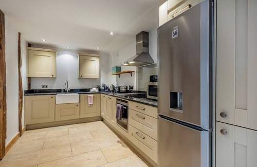 Bodham House | Hammond Barn - Three Bedroom House, Sleeps 6